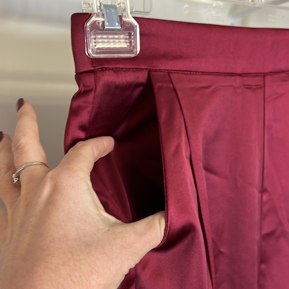 NWT Amazon Burgundy Elastic Waist Satin Pants- XS - Picture 3 of 7